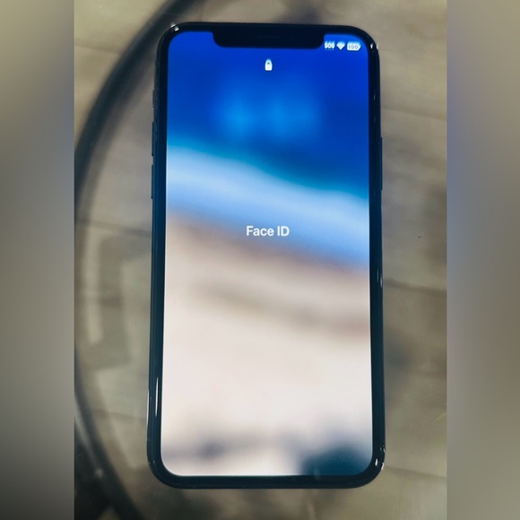 iPhone 11Pro - Picture 8 of 14